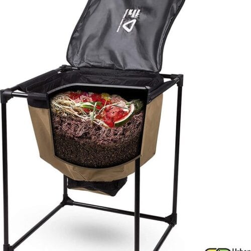 Detailfoto van de binnenzijde van de Urban Worm Bag tijdens het composteren.